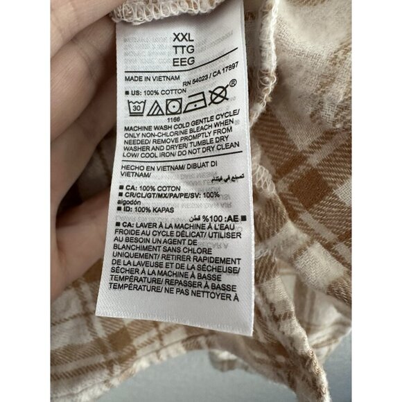 Old Navy Top The Boyfriend Shirt XXL Relaxed Cream Plaid Flannel Cotton Workwear - Picture 3 of 8